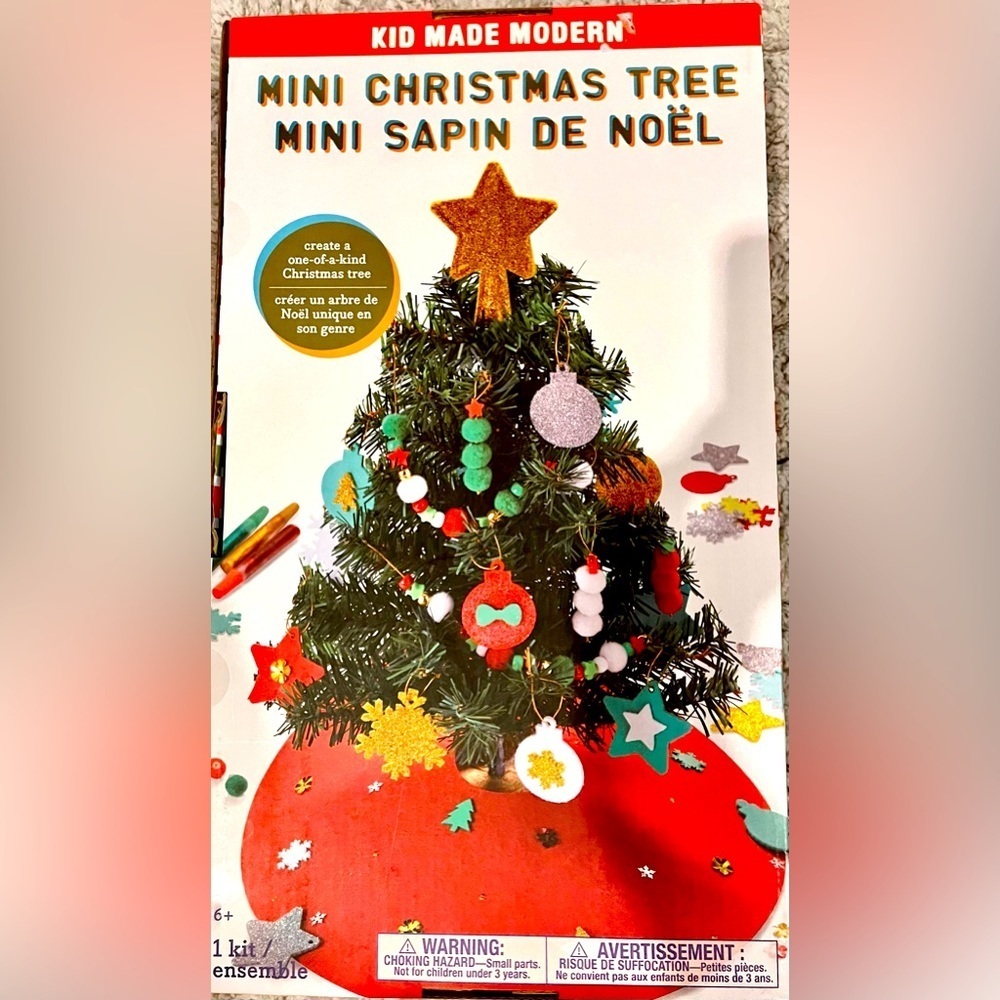 Christmas Tree DIY by: Kid Made Modern. All decor inc. NEW LARGE BOX-Sma…​